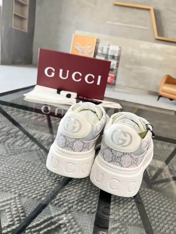 Gucci Shoe 